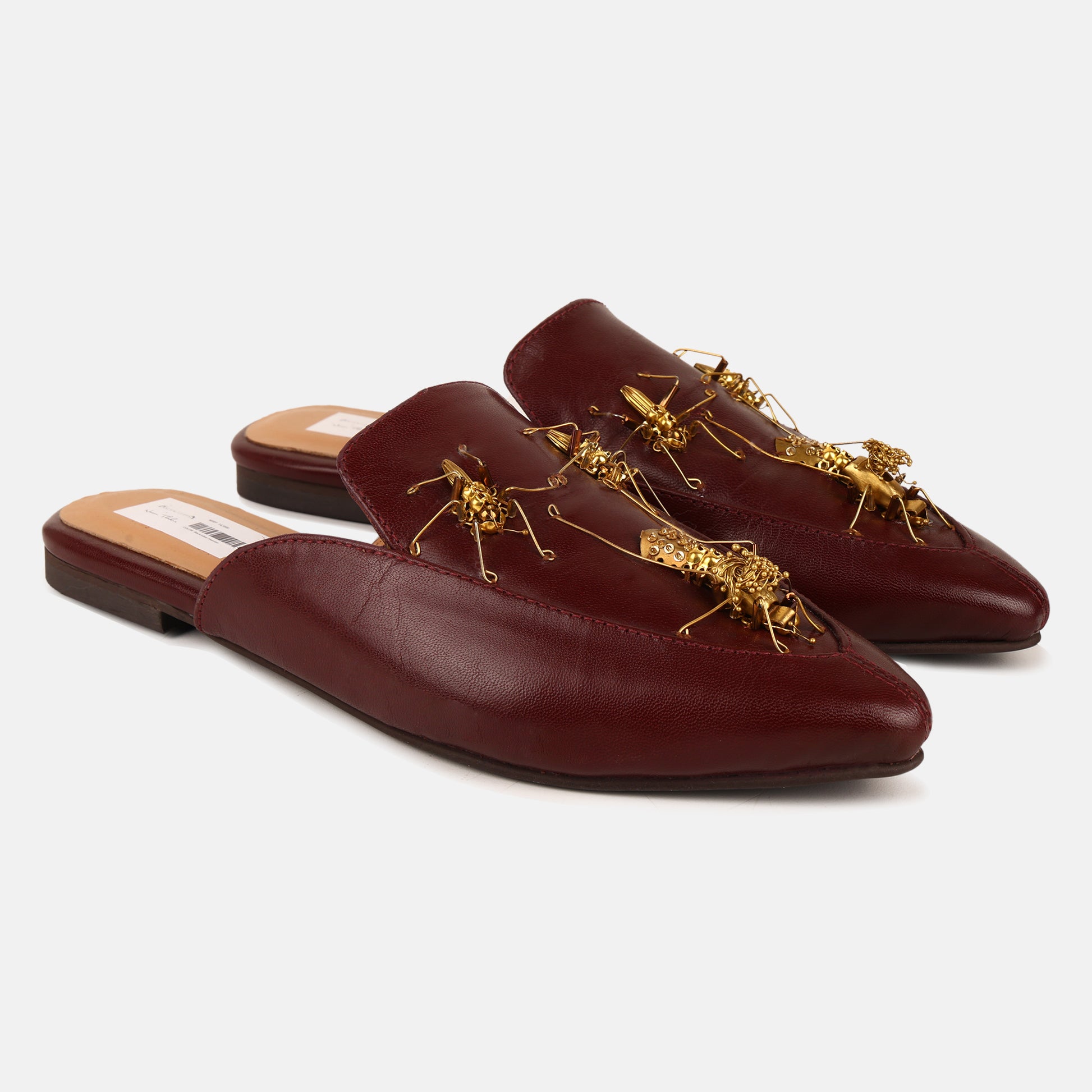 color:maroon